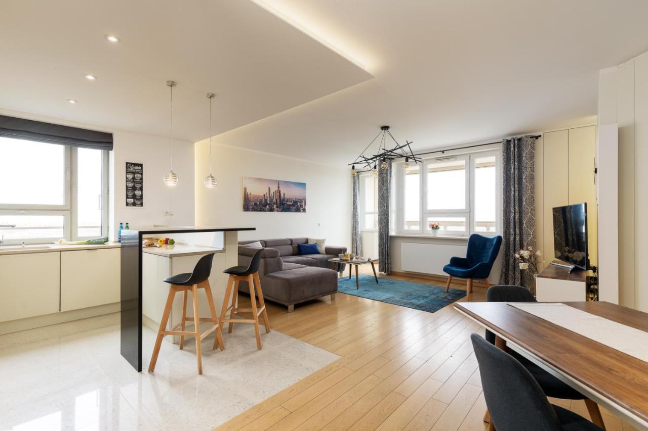 Apartment Slominskiego 5 II With Balcony By Noclegi Renters Warsawa Bagian luar foto