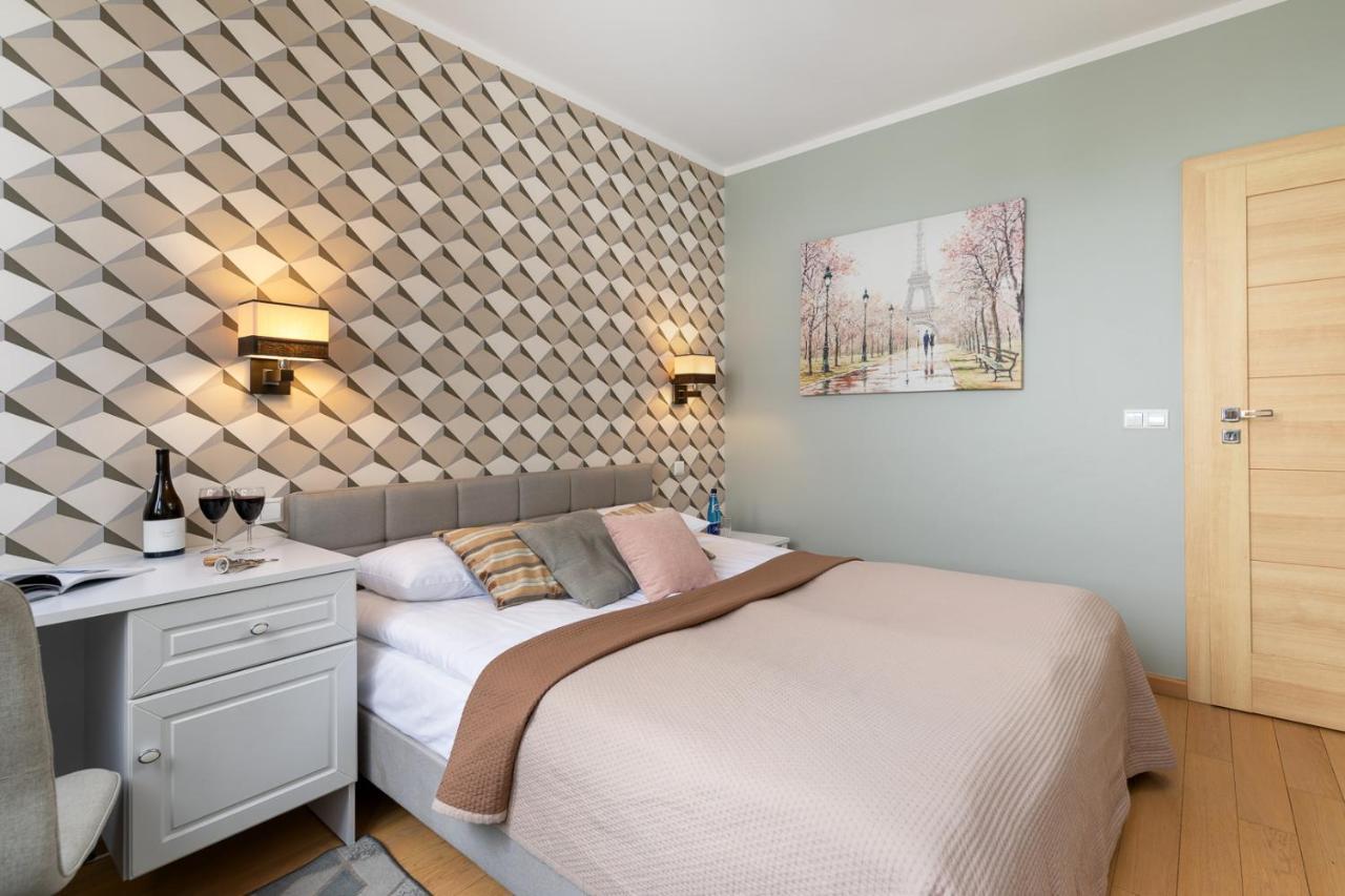 Apartment Slominskiego 5 II With Balcony By Noclegi Renters Warsawa Bagian luar foto