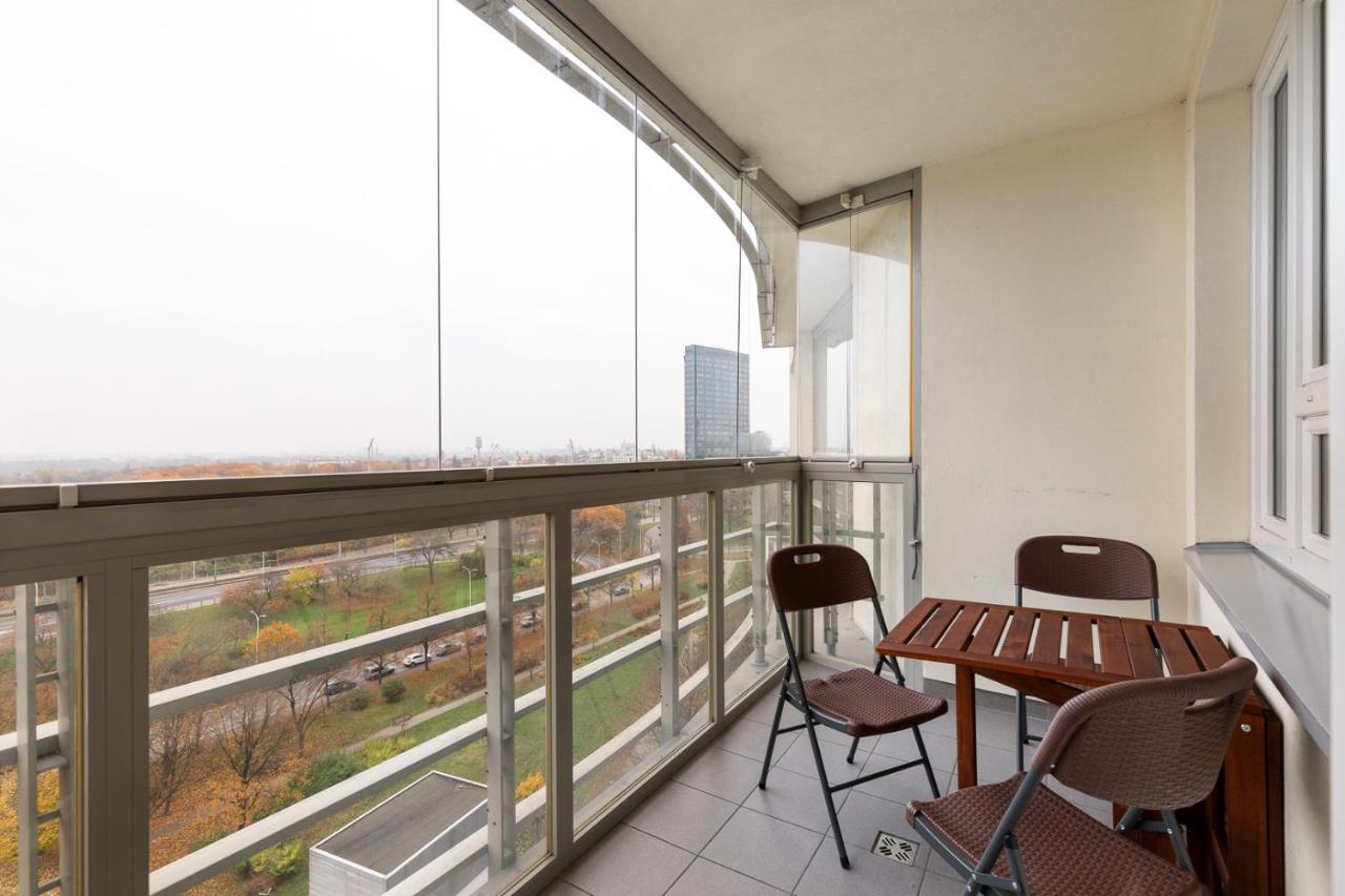 Apartment Slominskiego 5 II With Balcony By Noclegi Renters Warsawa Bagian luar foto